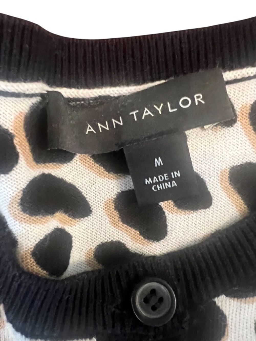 Ann Taylor Cardigan Sweater Leopard Print Button Front Size Medium - Picture 4 of 7